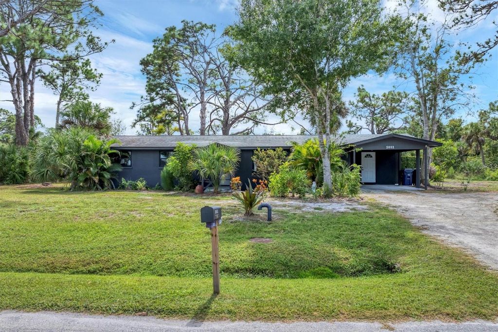 Photo of 1651 Lakeview Place, Englewood, FL 34223 (MLS # D6143973)