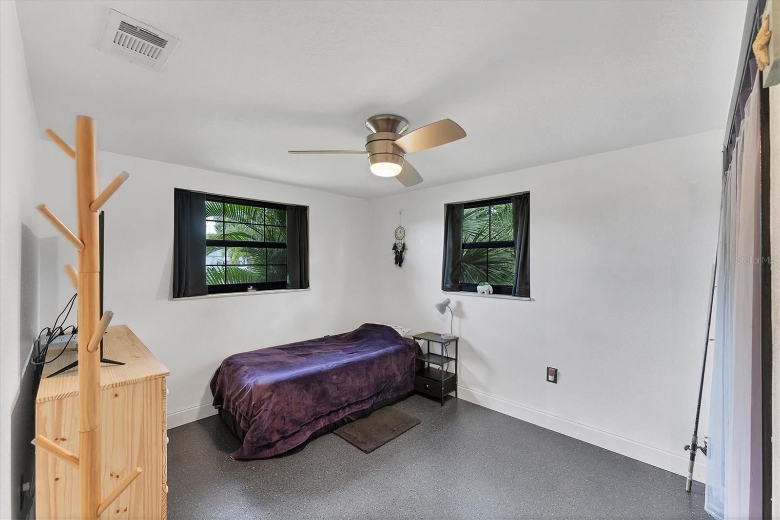 LONGLAKE ESTATES - Residential