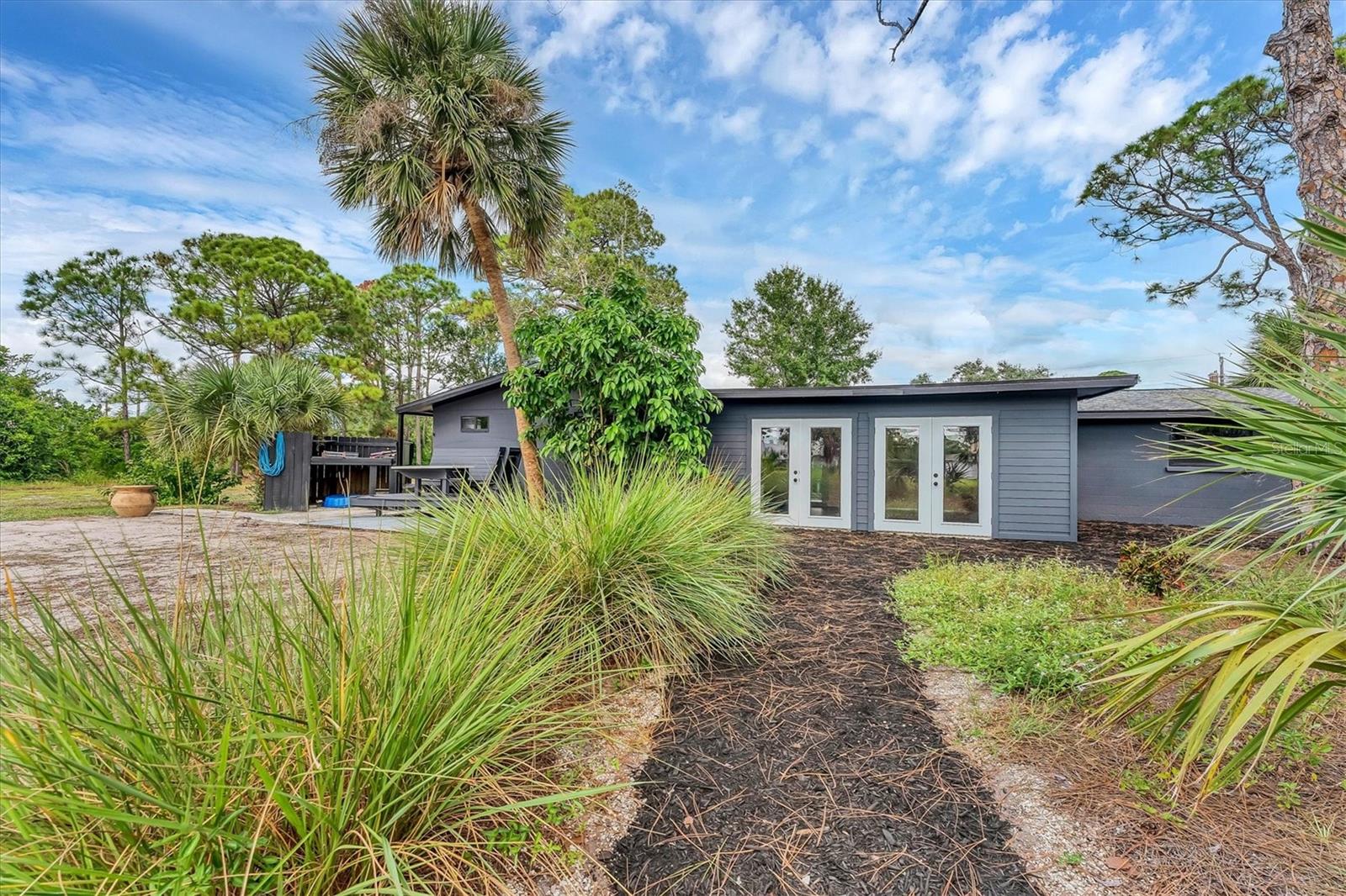 LONGLAKE ESTATES - Residential