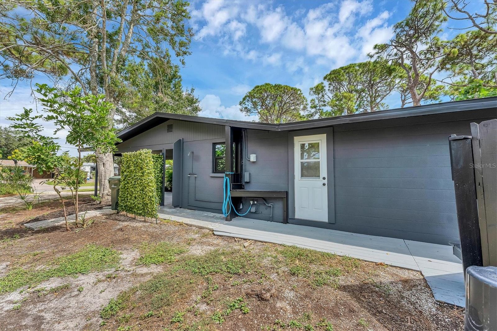 LONGLAKE ESTATES - Residential