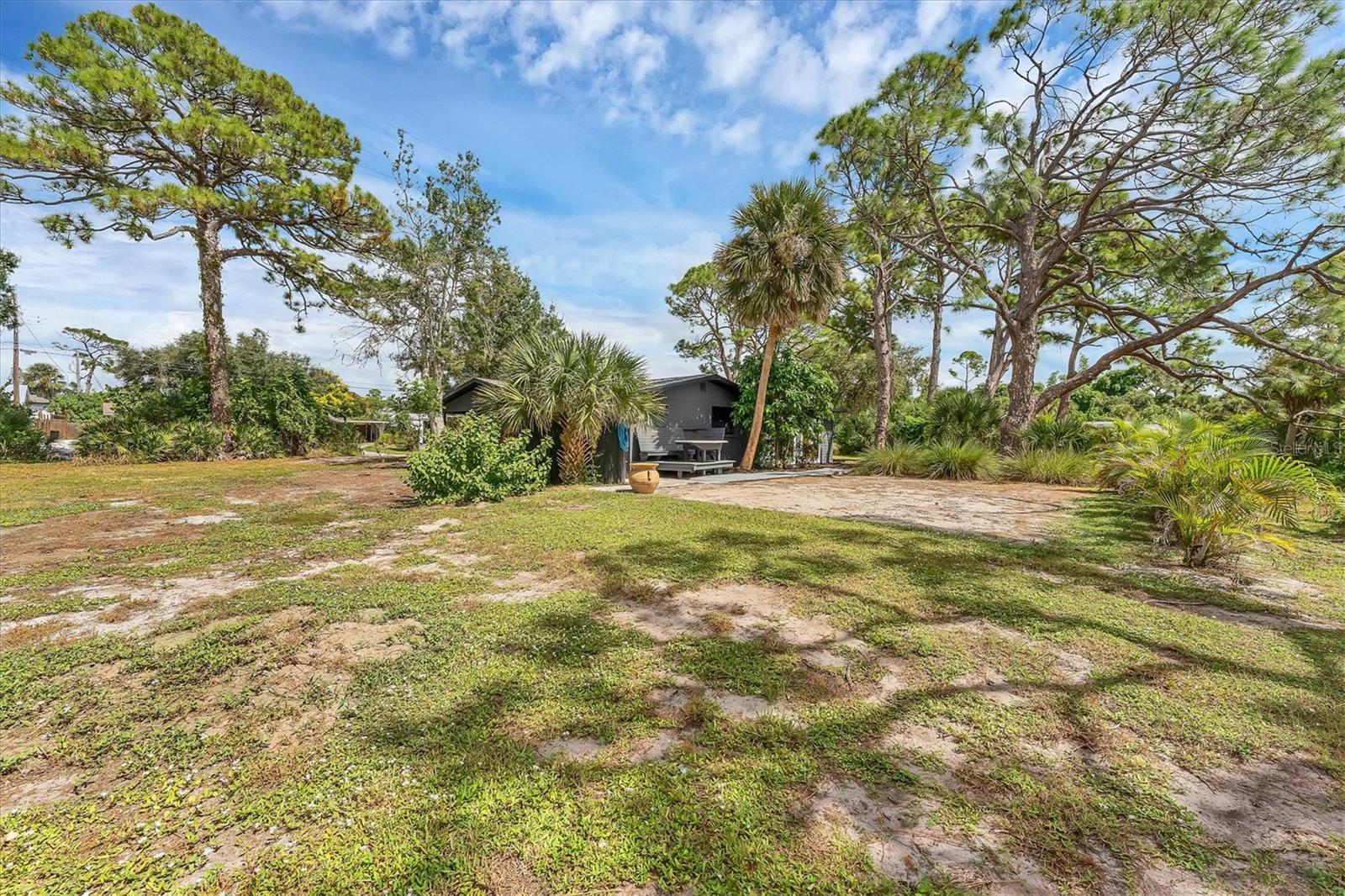 LONGLAKE ESTATES - Residential