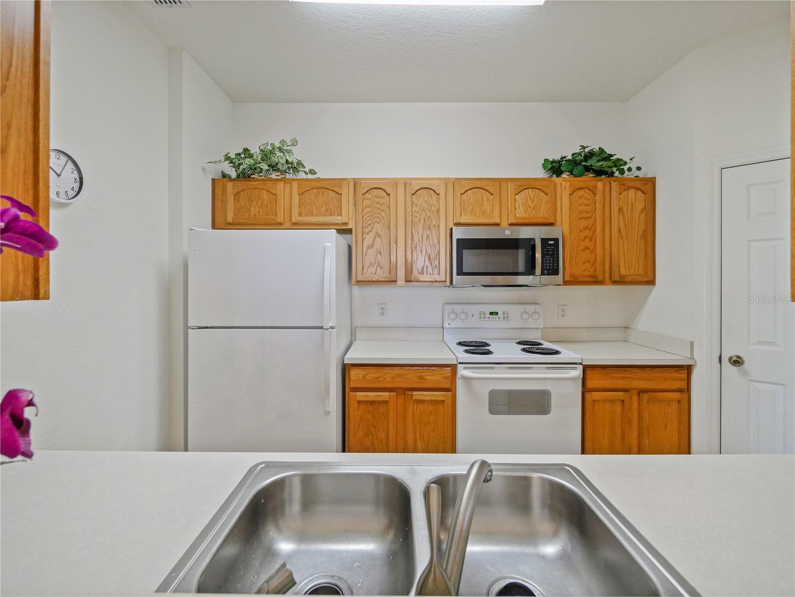 VENTURA AT WINDSOR HILLS CONDO PH 5 - Residential