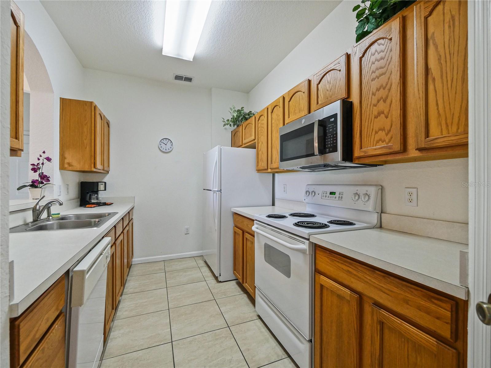 VENTURA AT WINDSOR HILLS CONDO PH 5 - Residential