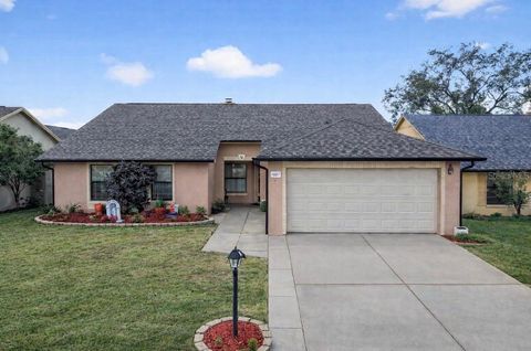 562 HASSOCKS LOOP LAKE MARY FL 32746