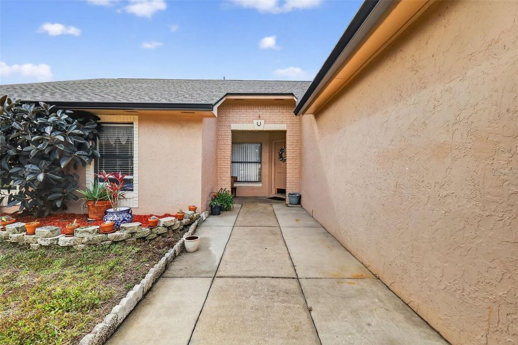 Photo of 562 Hassocks Loop, Lake Mary, FL 32746 (MLS # O6376327)