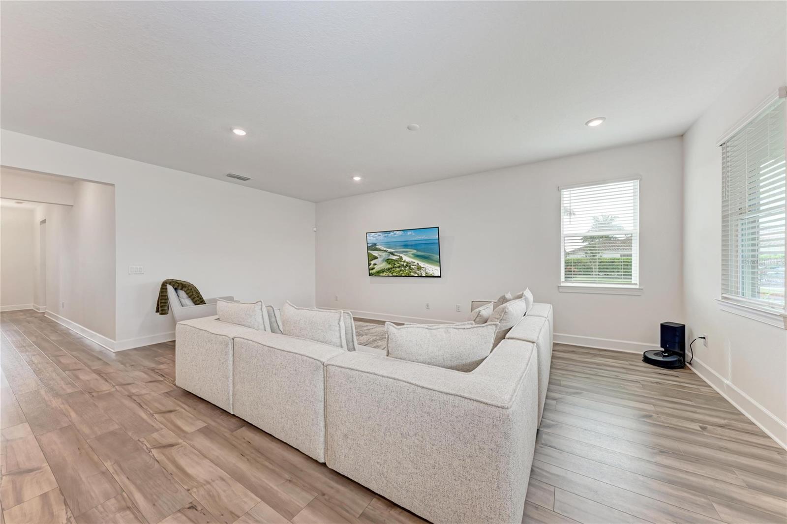 VENICE WOODLANDS - Residential