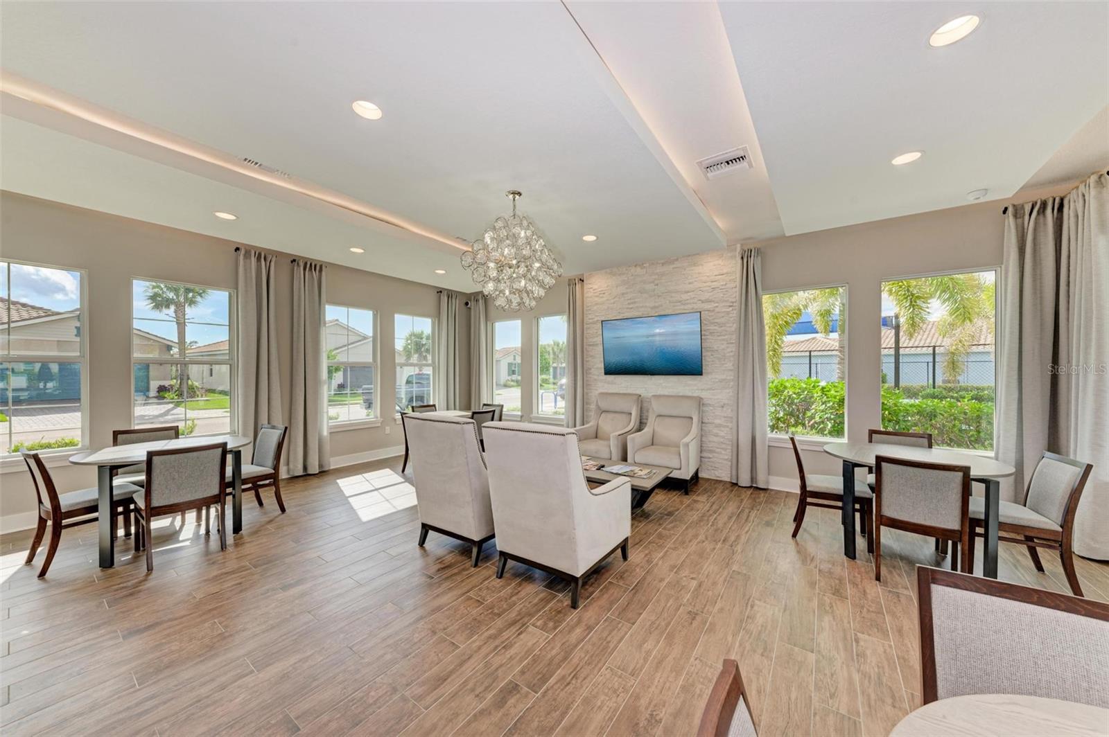 VENICE WOODLANDS - Residential