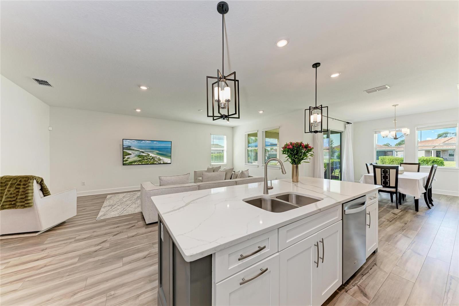 VENICE WOODLANDS - Residential