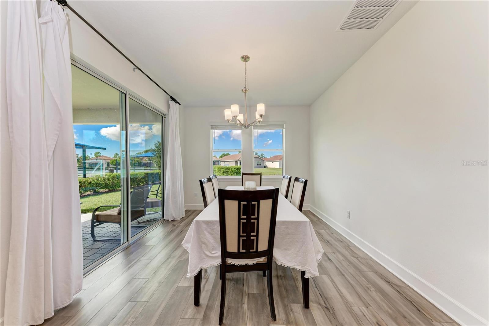 VENICE WOODLANDS - Residential