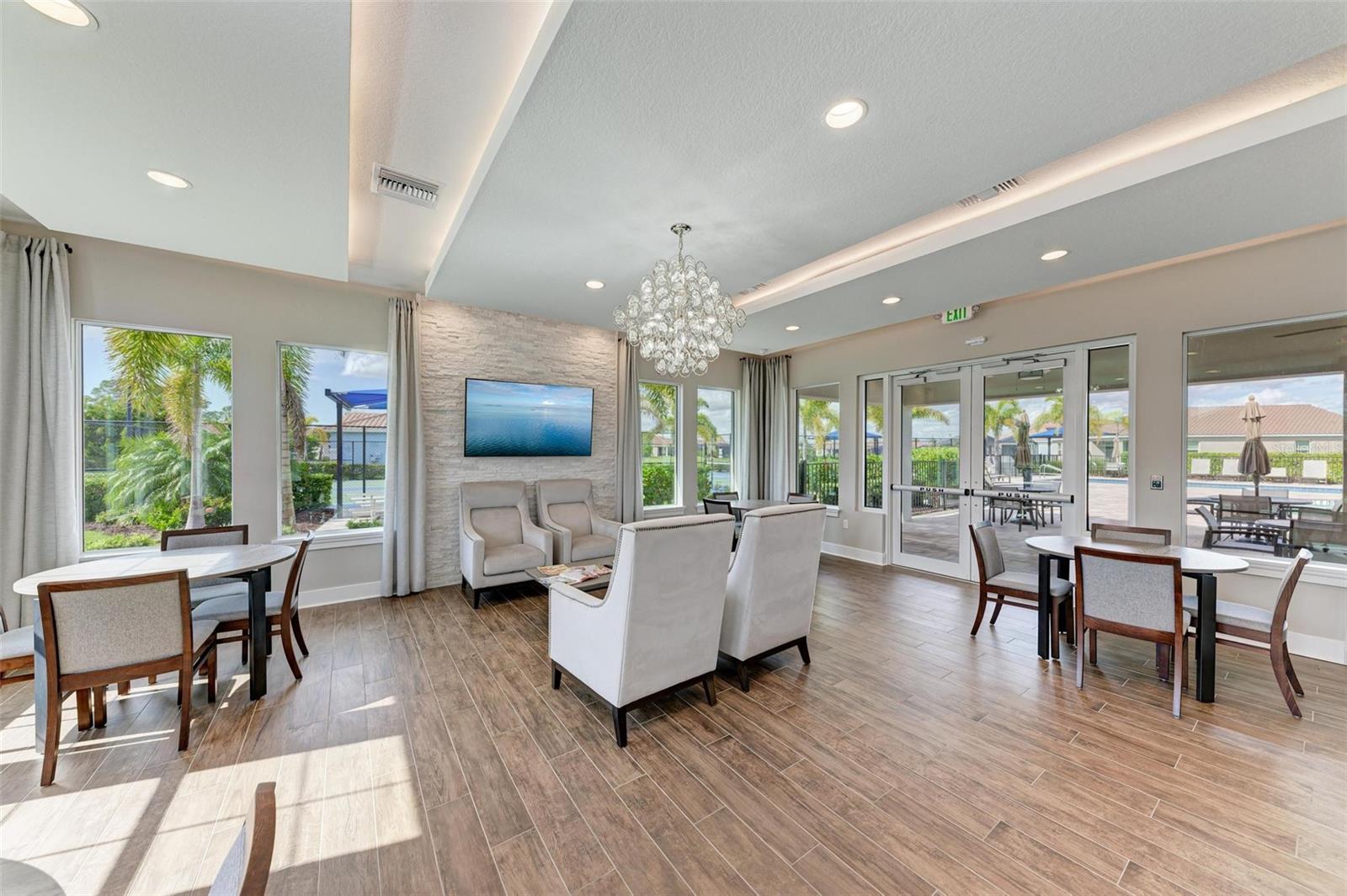 VENICE WOODLANDS - Residential