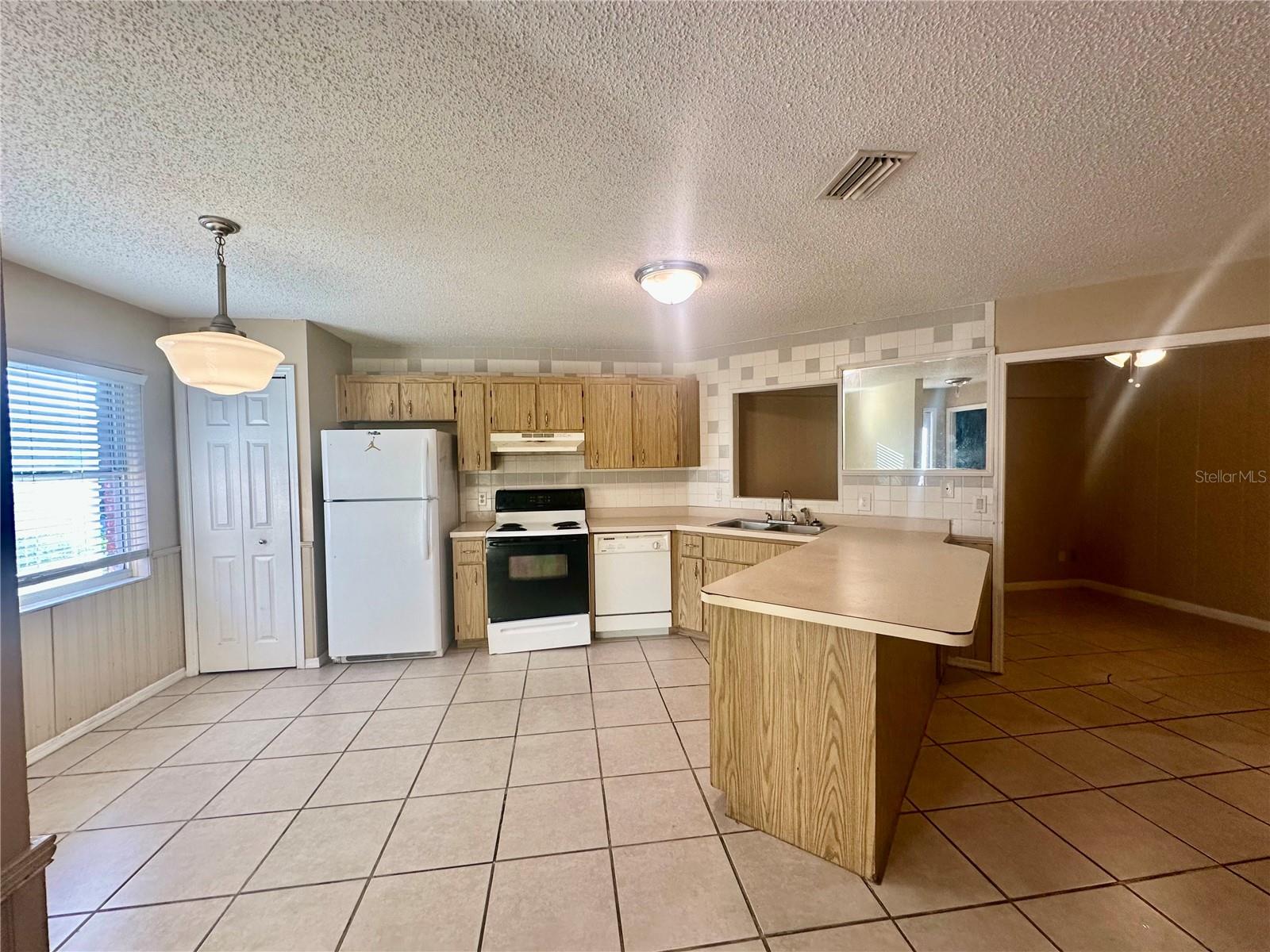 CENTURY ESTATES SUB - Residential