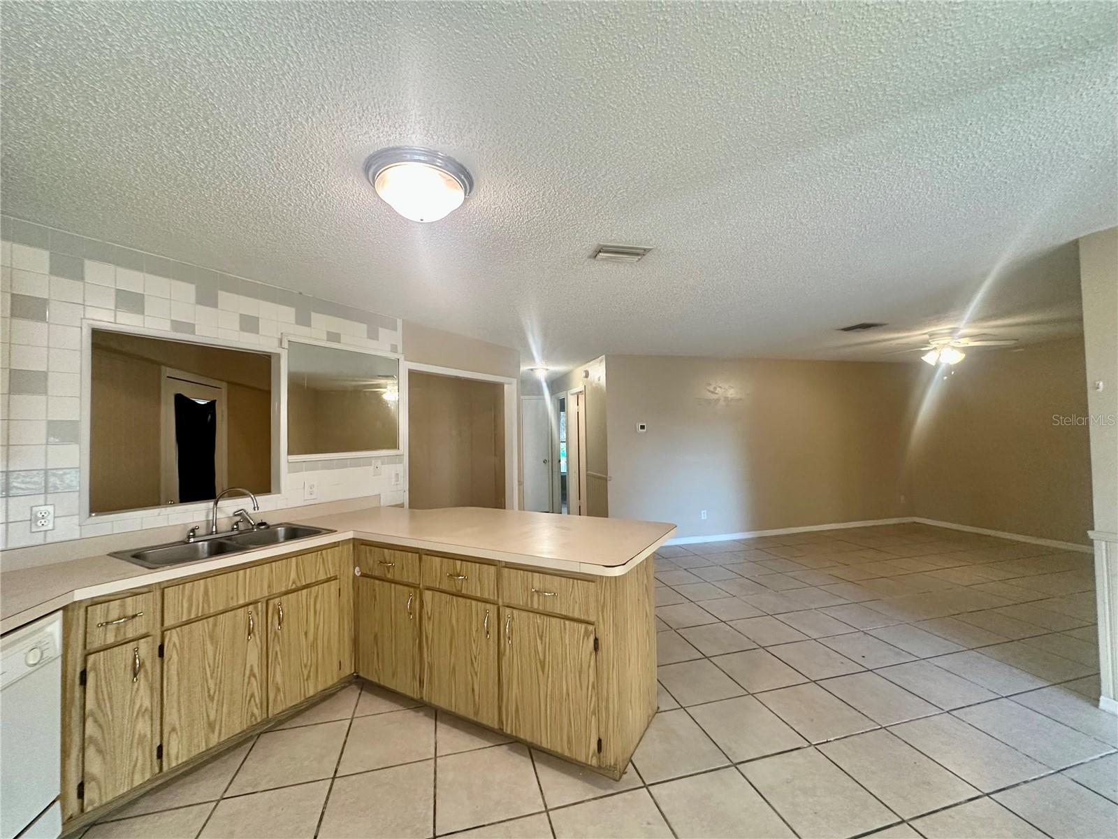 CENTURY ESTATES SUB - Residential