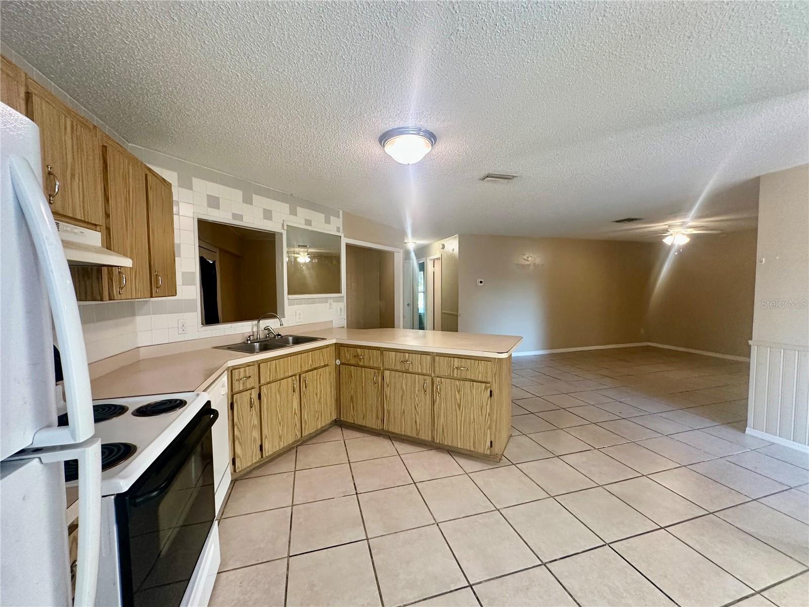 CENTURY ESTATES SUB - Residential