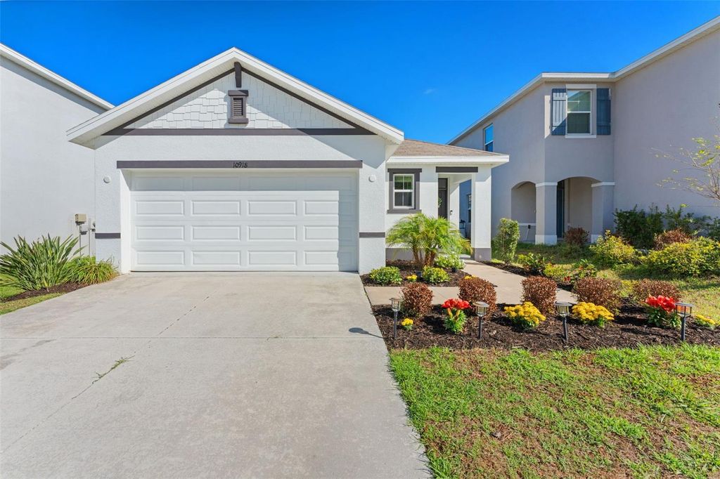 Photo of 10918 Trailing Vine Drive, Tampa, FL 33610 (MLS # TB8495816)