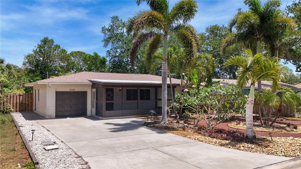 Photo of 5135 101st Street N, St Petersburg, FL 33708 (MLS # TB8494148)