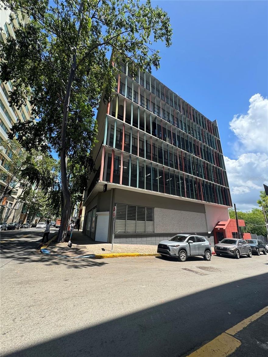 Best location in Santurce ! Office space for rent, located on Ponce de Leon Avenue, just across Ciudadela, walking distance to banks, restaurants and more. Space is 750 sq/ft with access to a terrace of approximately 2,000sq/ft . 7th floor. Power Generator in the building, 2 parkings, water and CAM'S included on the lease. Email o text for more information and video!