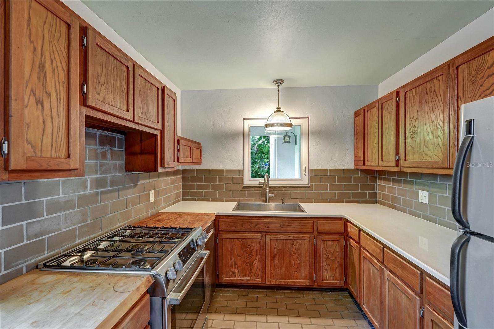 ROUSLYNN - Residential