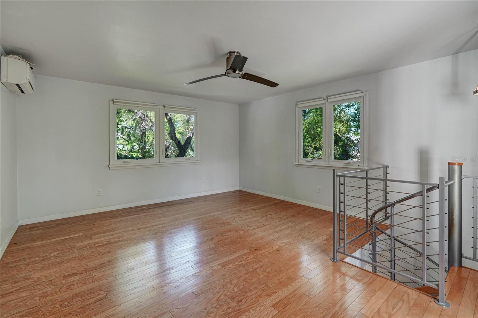 ROUSLYNN - Residential