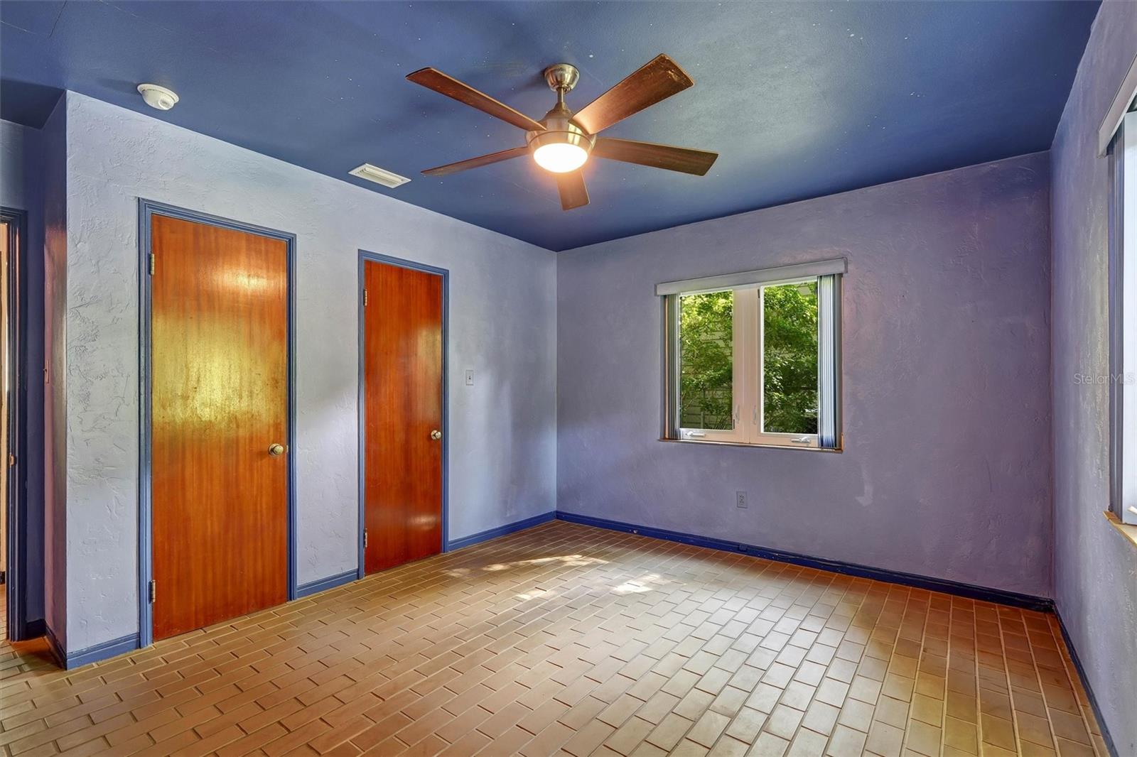 ROUSLYNN - Residential