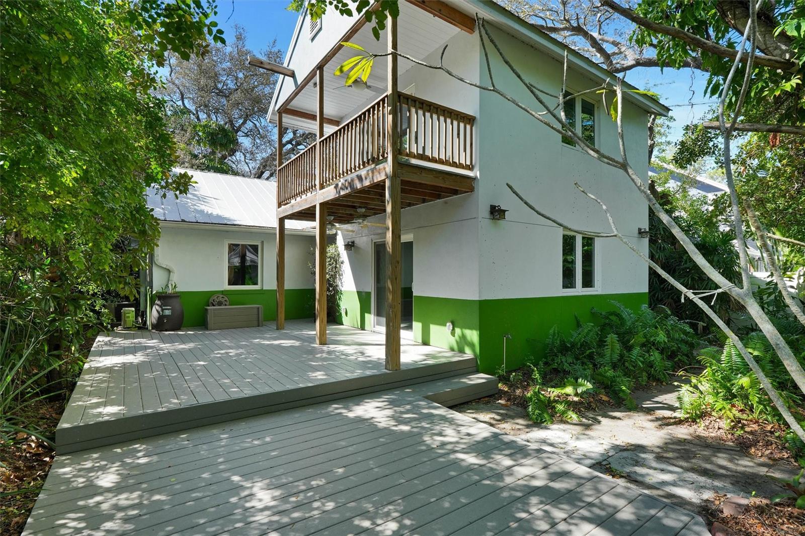 ROUSLYNN - Residential