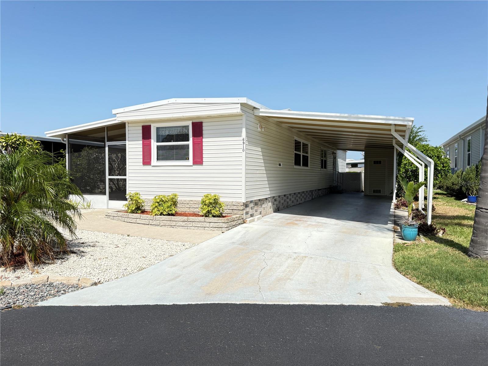 6910 MOUNT ORANGE DRIVE NE 376