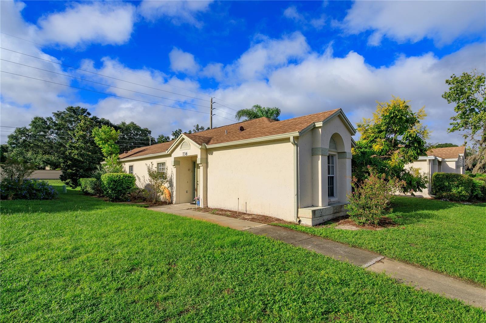 736 OLYMPIC CIRCLE B1