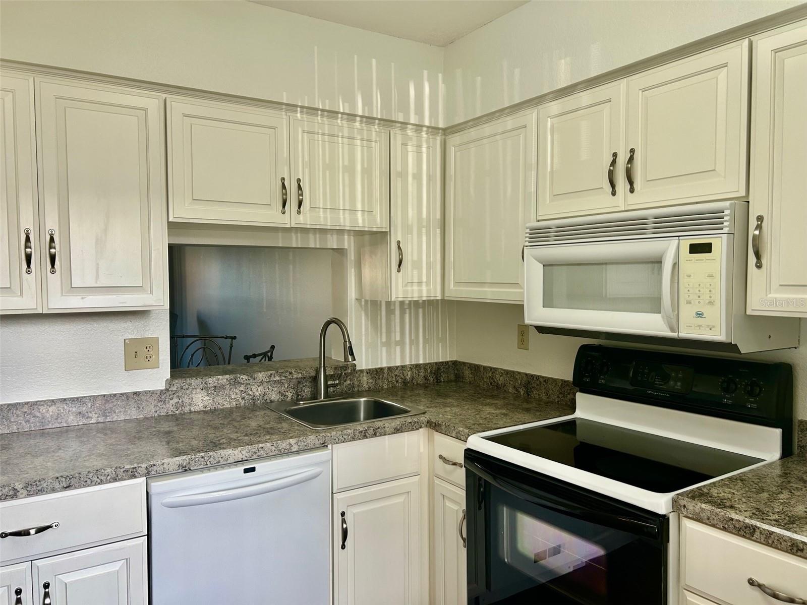 PINEHURST VILLAGE - Residential