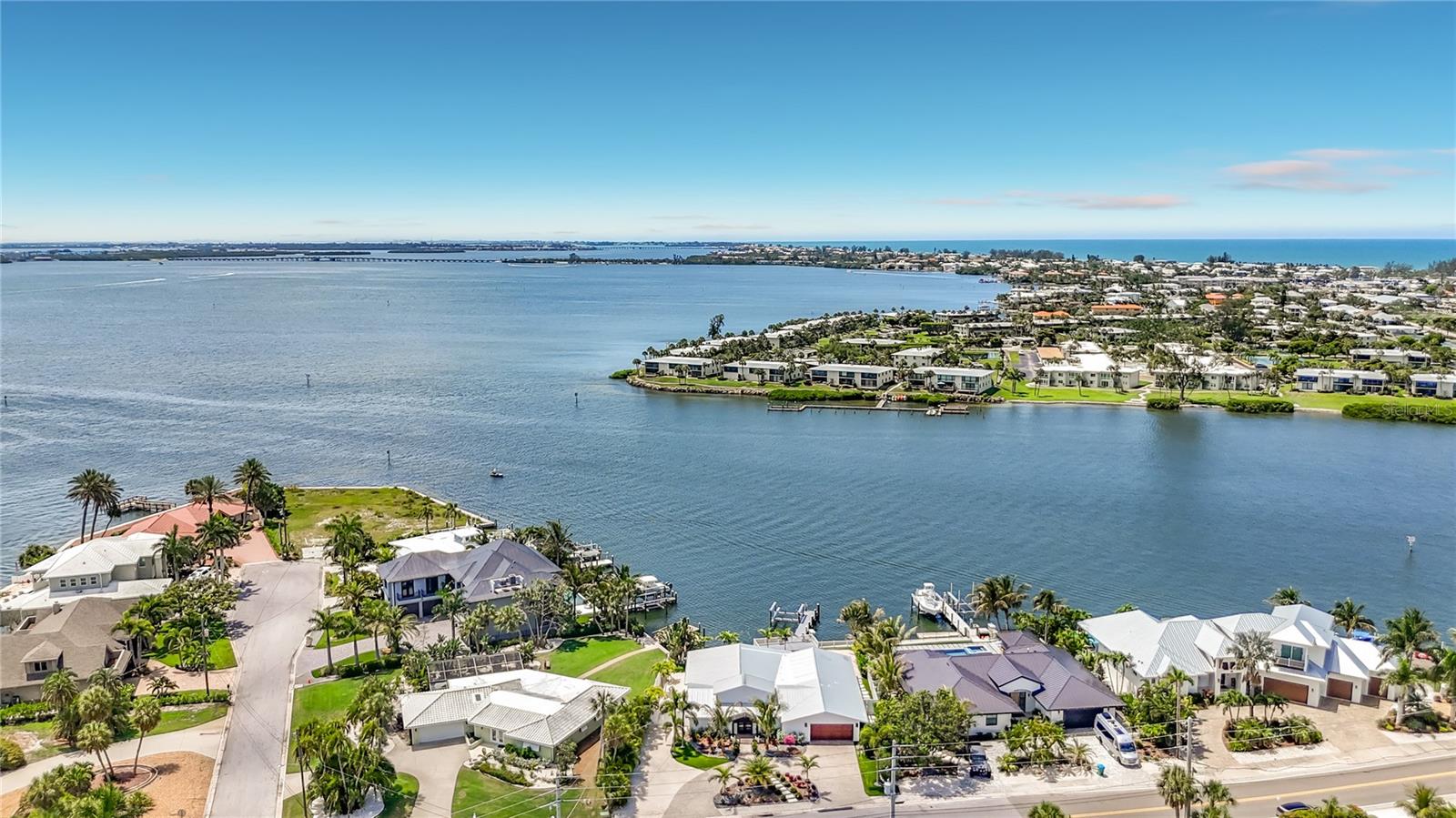 605 KEY ROYALE DRIVE