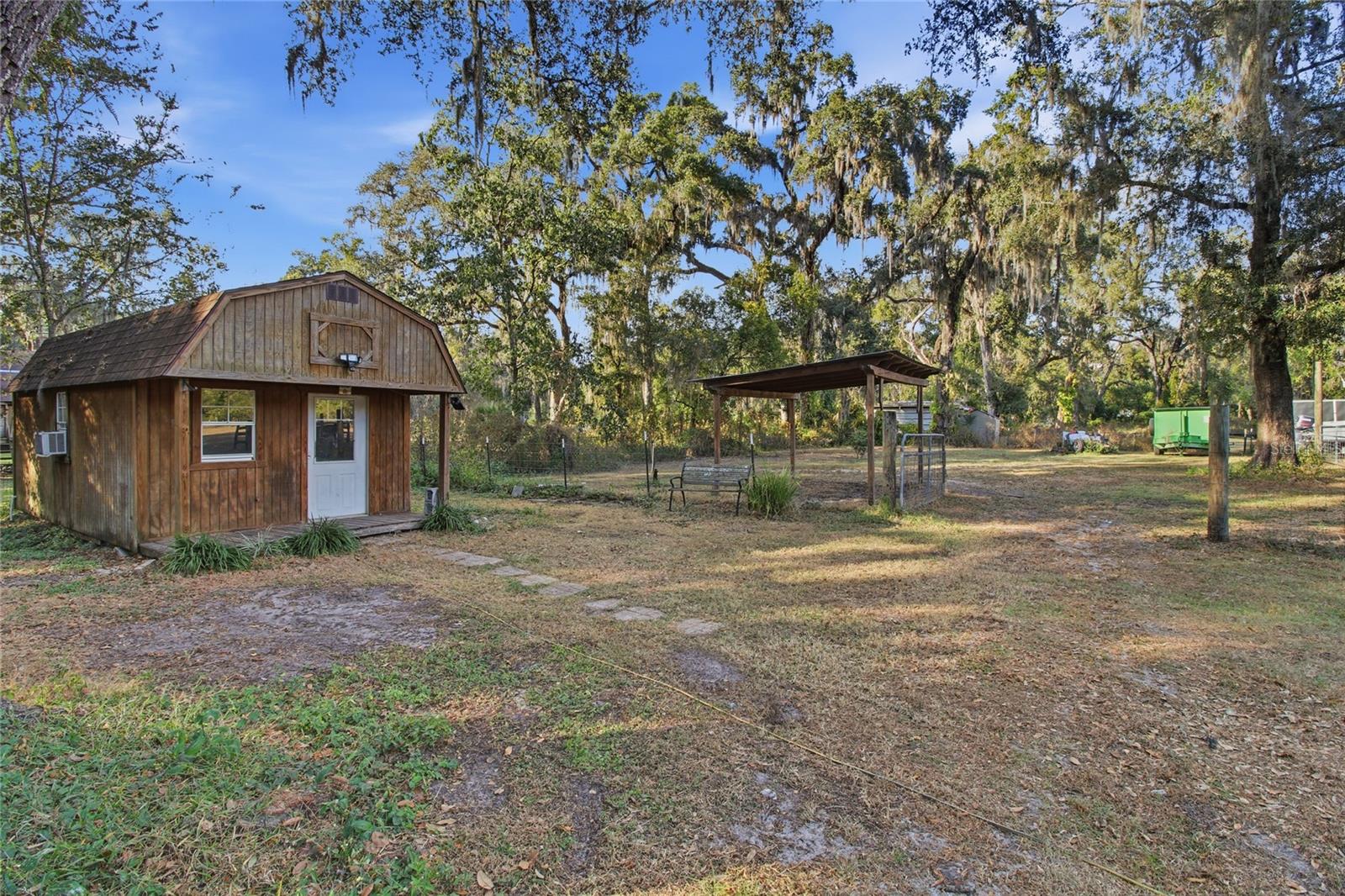 SHADY OAK ESTATES - Residential