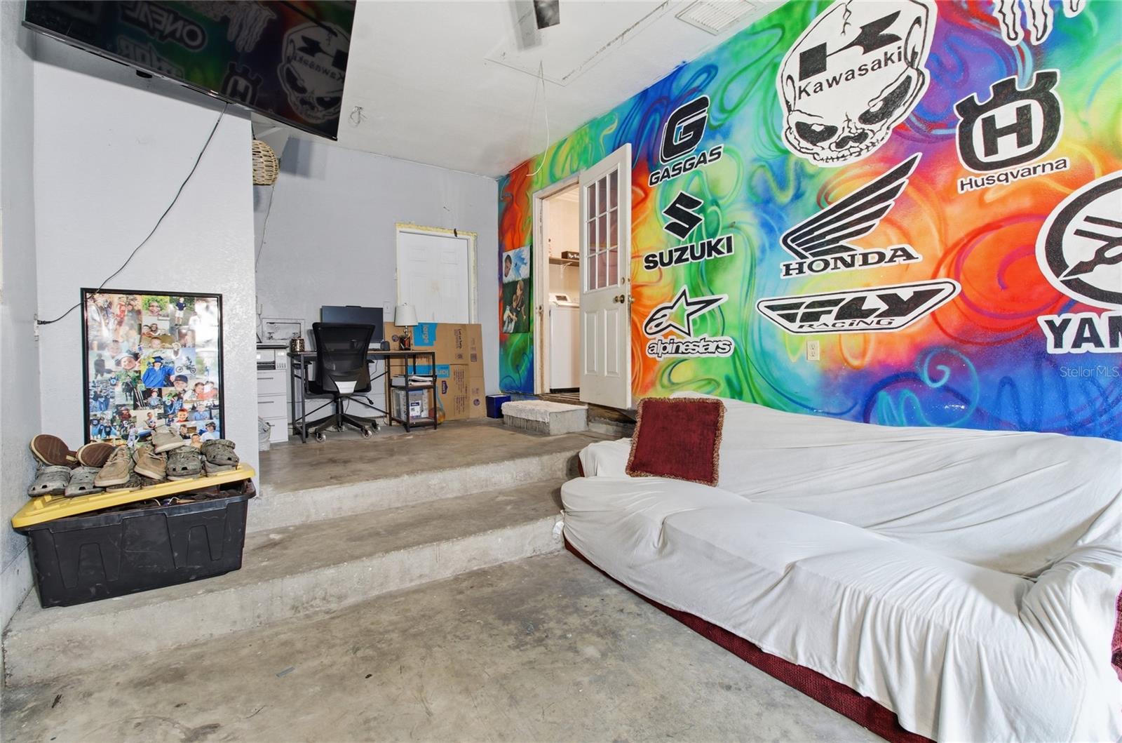 SHADY OAK ESTATES - Residential