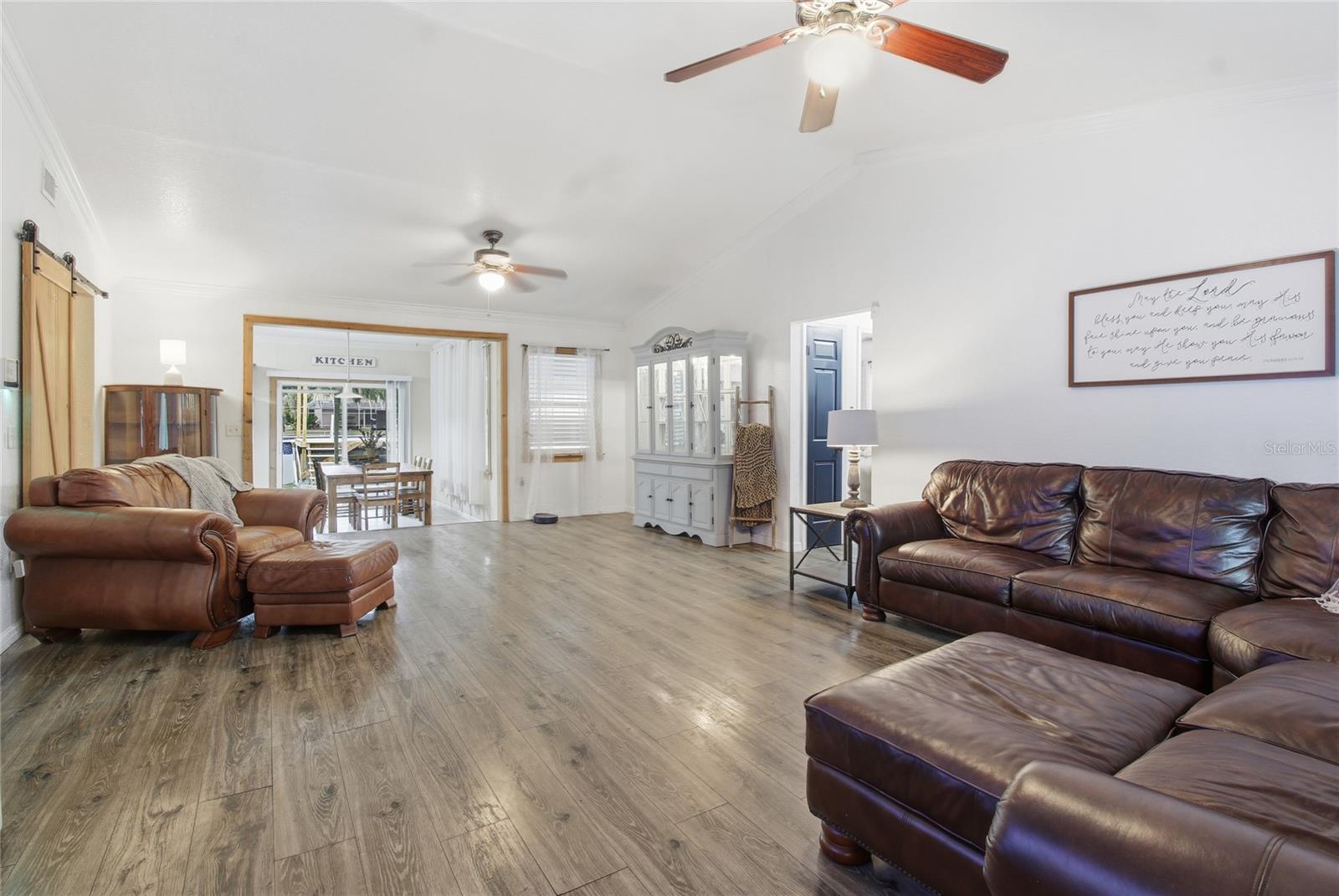 SHADY OAK ESTATES - Residential