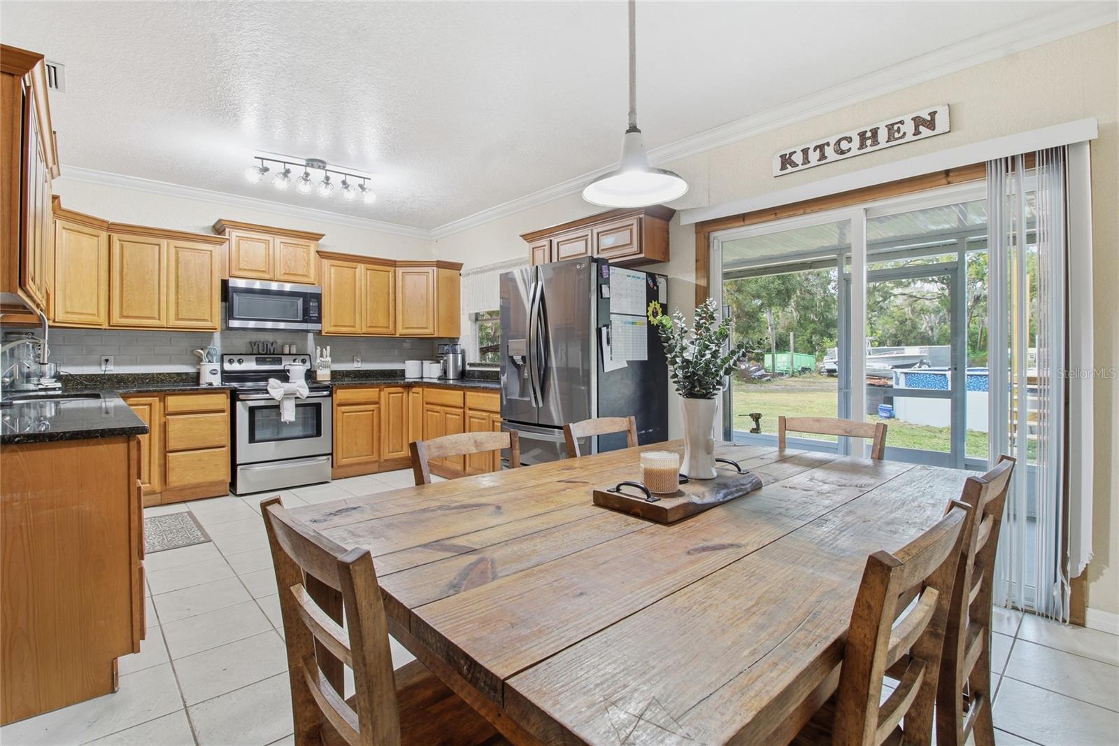 SHADY OAK ESTATES - Residential