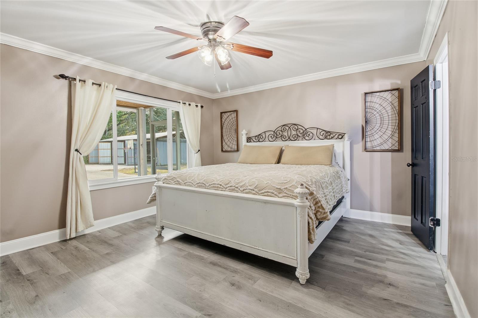 SHADY OAK ESTATES - Residential