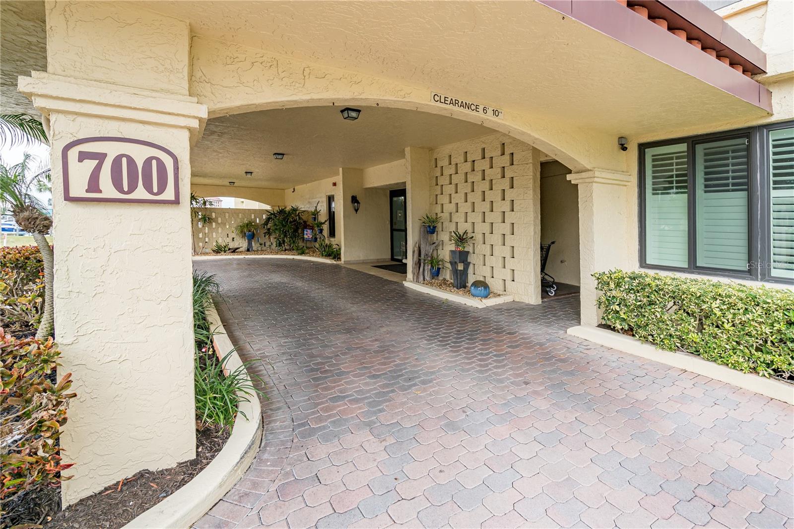 700 ISLAND WAY 504