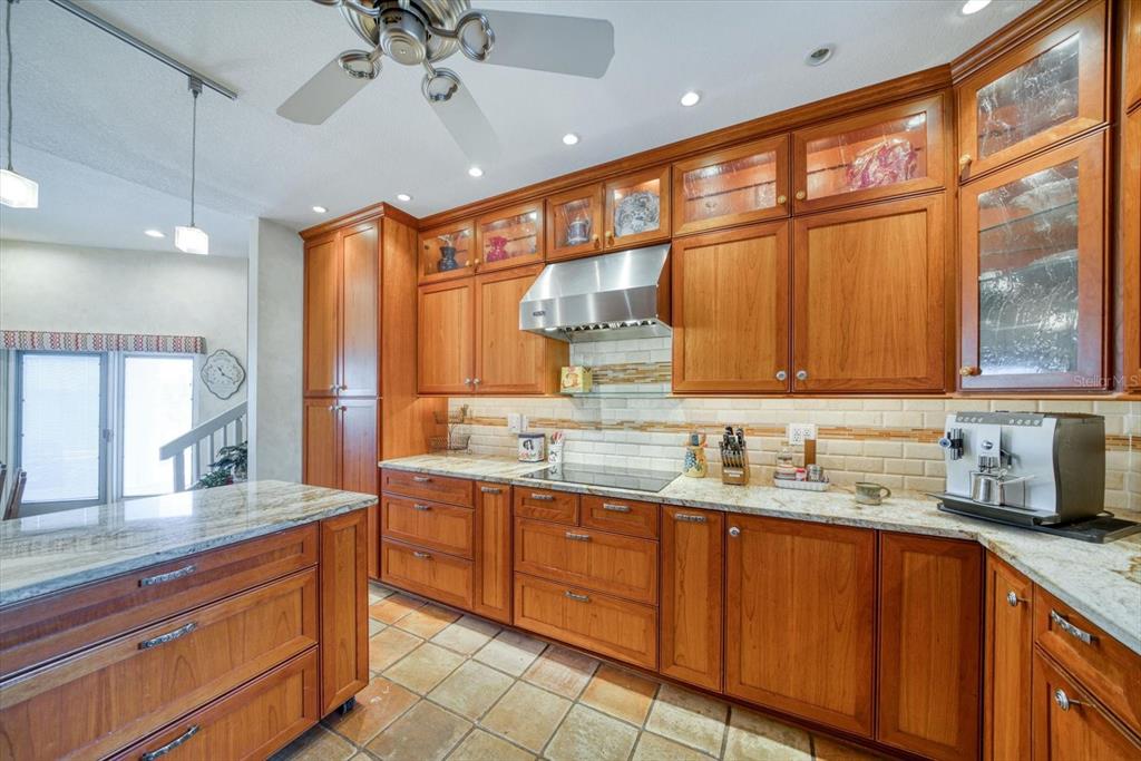 INDIAN ROCKS - Residential