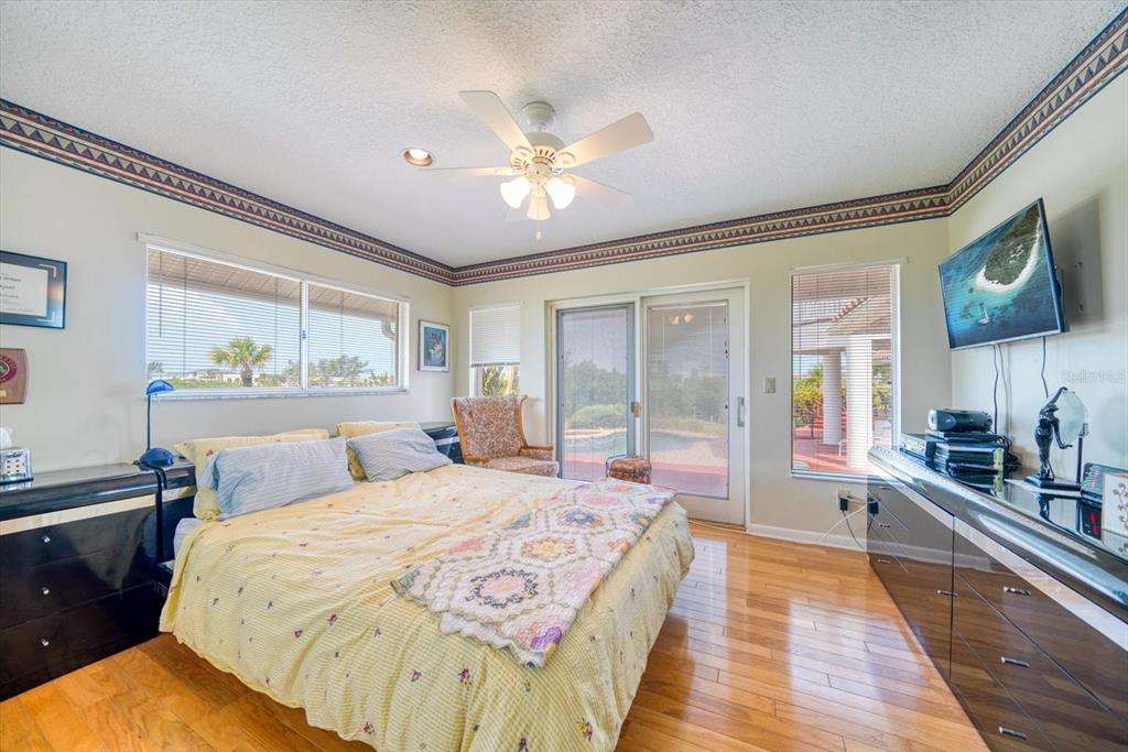 INDIAN ROCKS - Residential