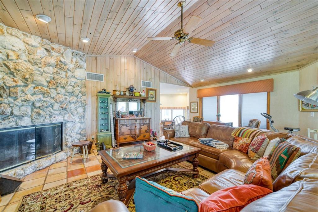 INDIAN ROCKS - Residential