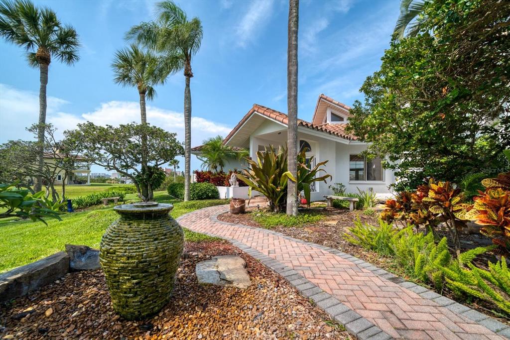 INDIAN ROCKS - Residential