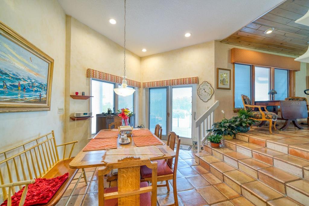 INDIAN ROCKS - Residential