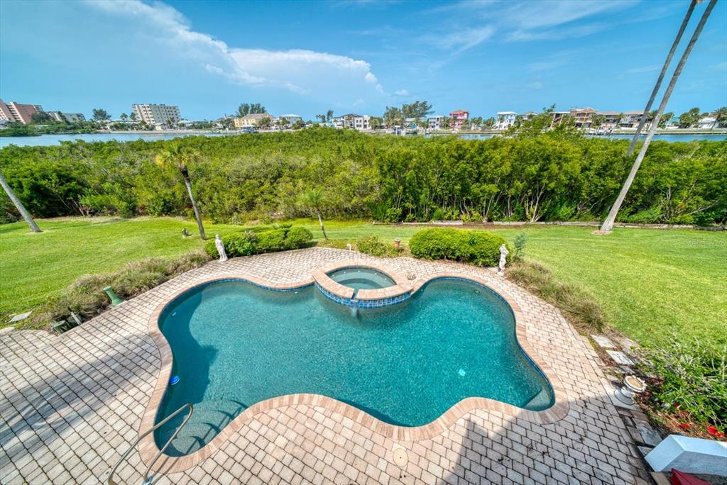 INDIAN ROCKS - Residential