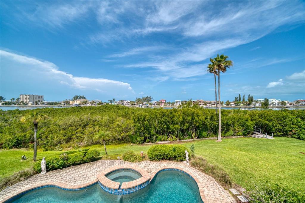 INDIAN ROCKS - Residential