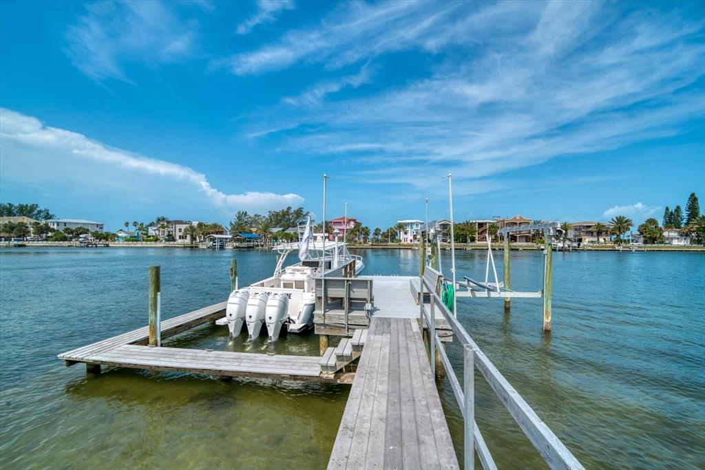 INDIAN ROCKS - Residential