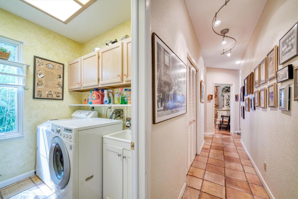 INDIAN ROCKS - Residential