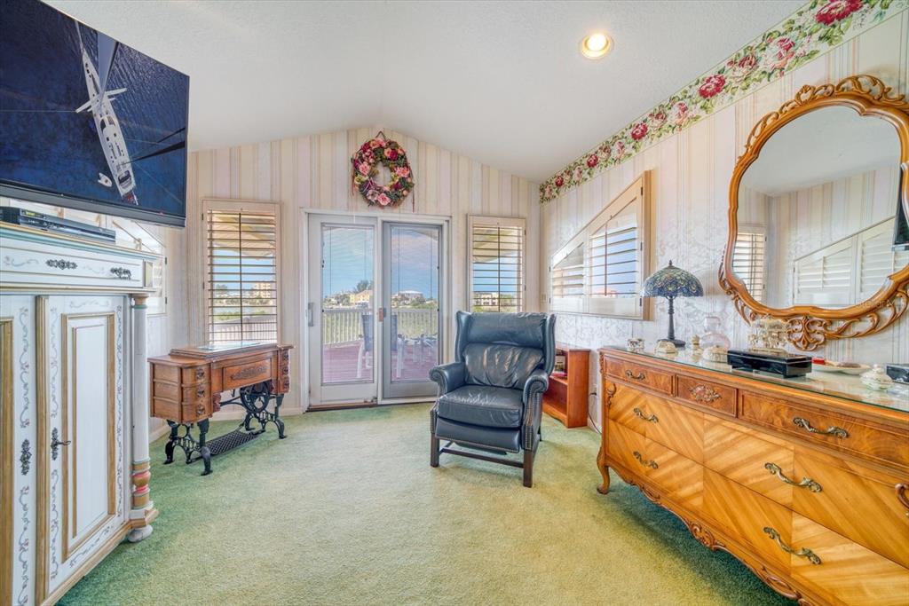 INDIAN ROCKS - Residential