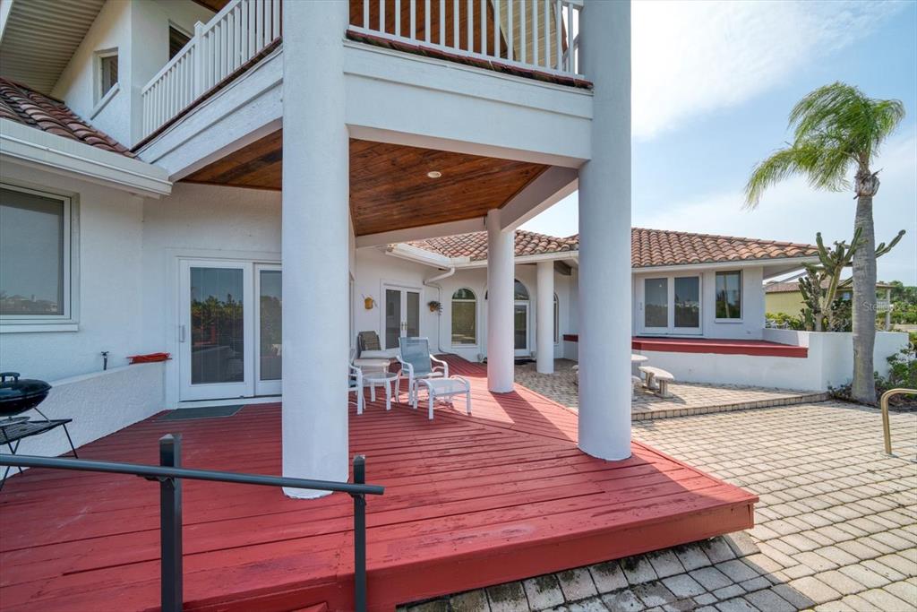 INDIAN ROCKS - Residential