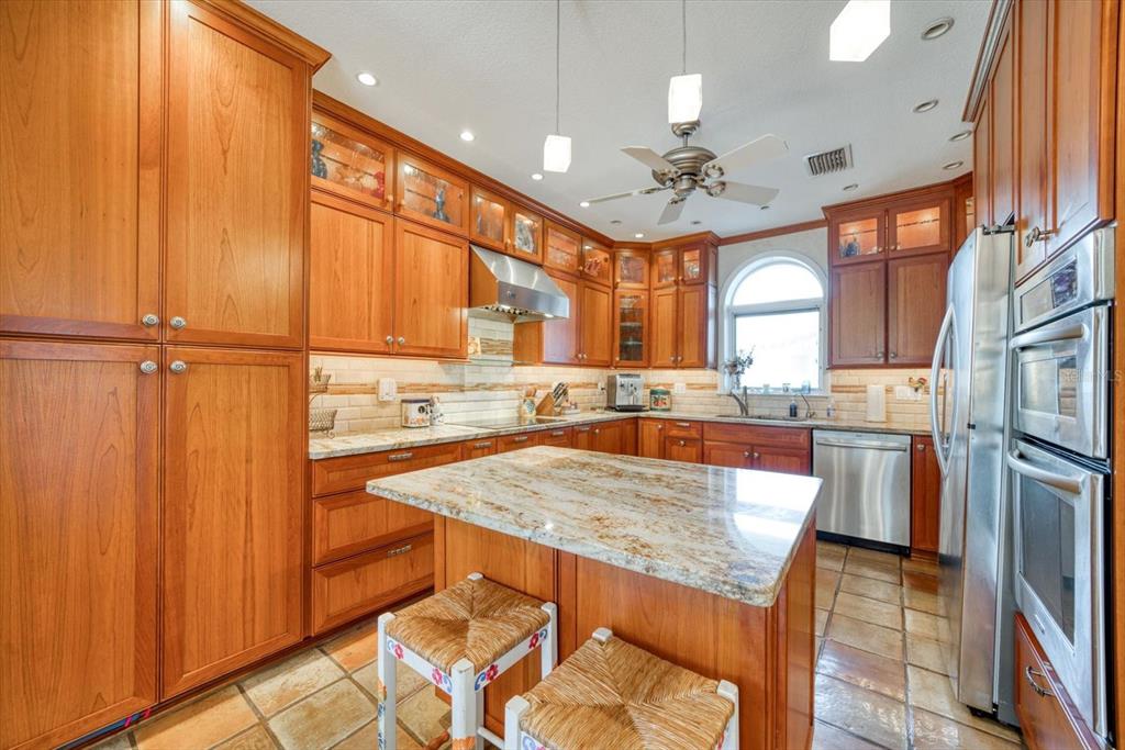 INDIAN ROCKS - Residential