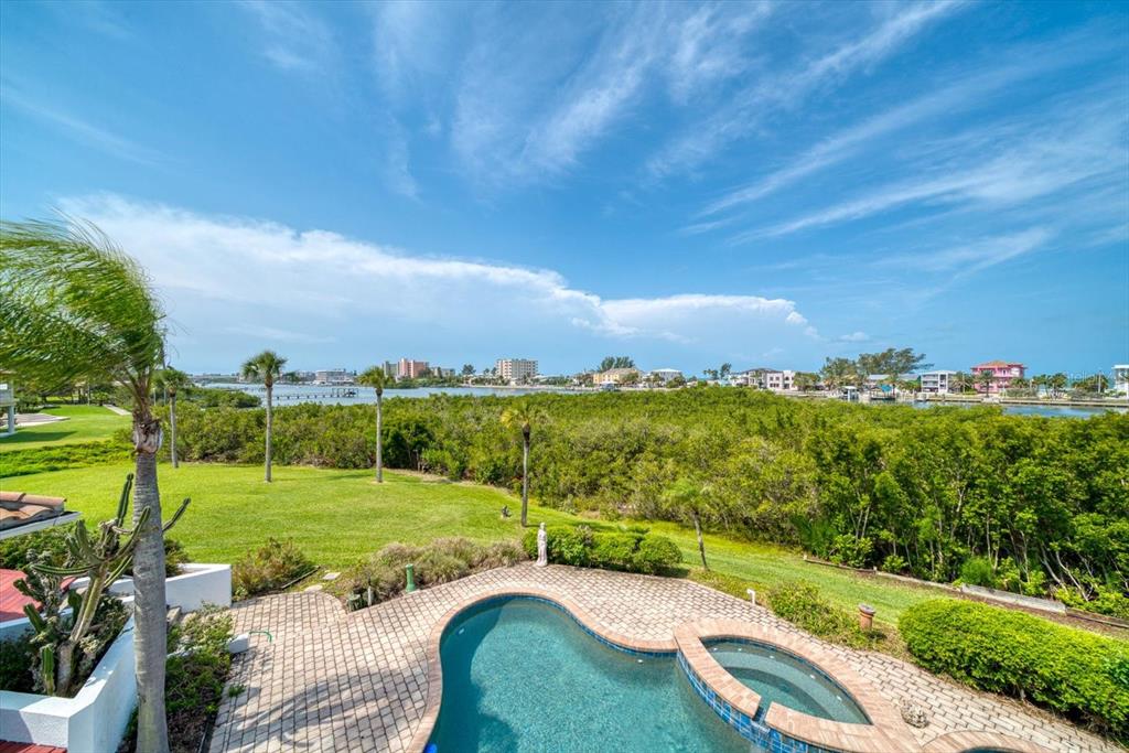 INDIAN ROCKS - Residential