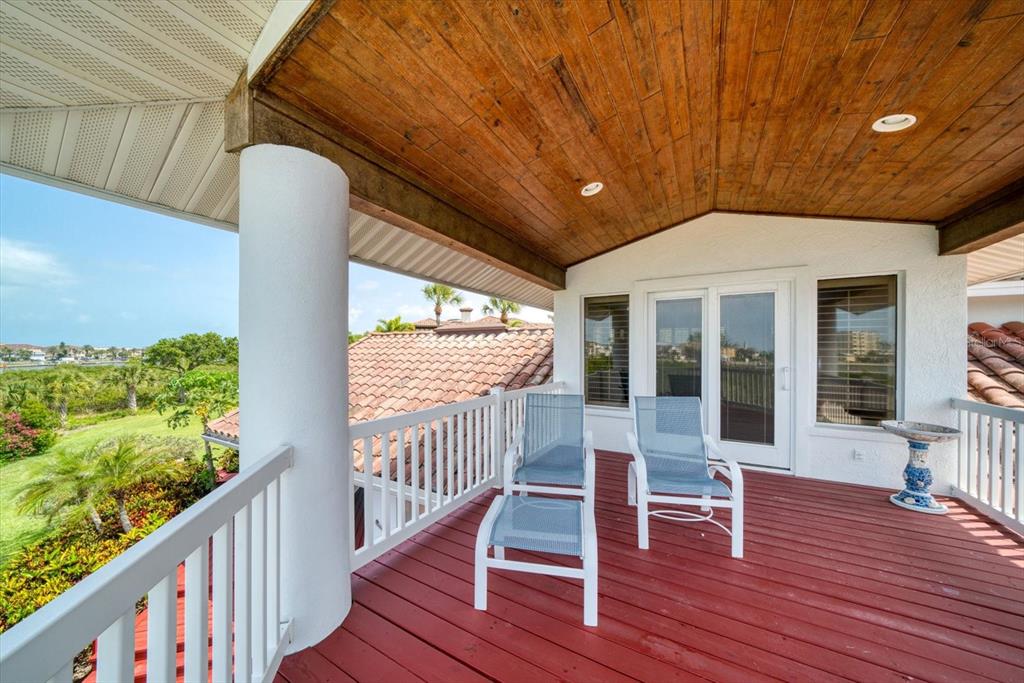 INDIAN ROCKS - Residential