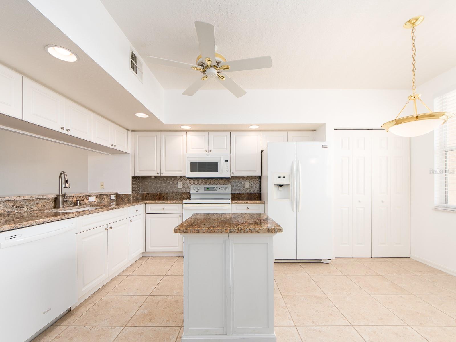 6550 SHORELINE DRIVE 7502