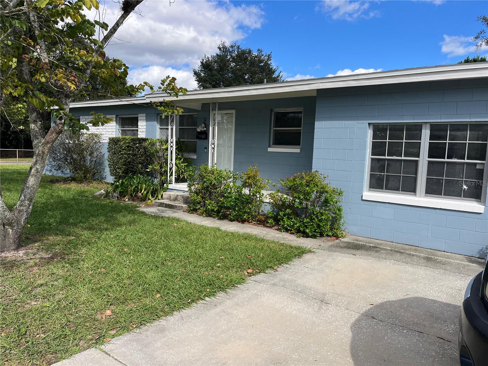 CAROL COURT - Residential